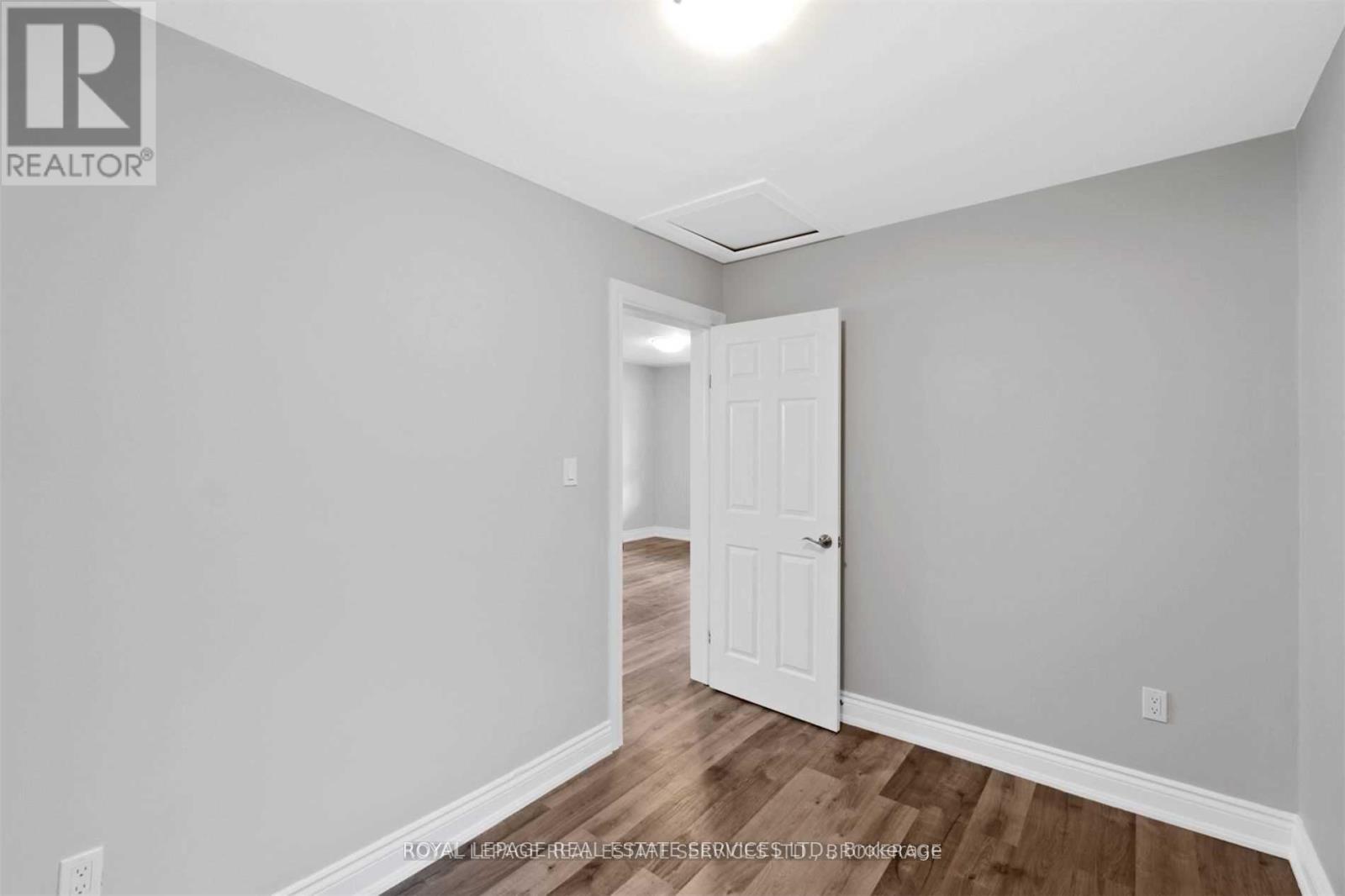 20 Thirty Second Street, Toronto, Ontario  M8W 3G4 - Photo 9 - W12462910
