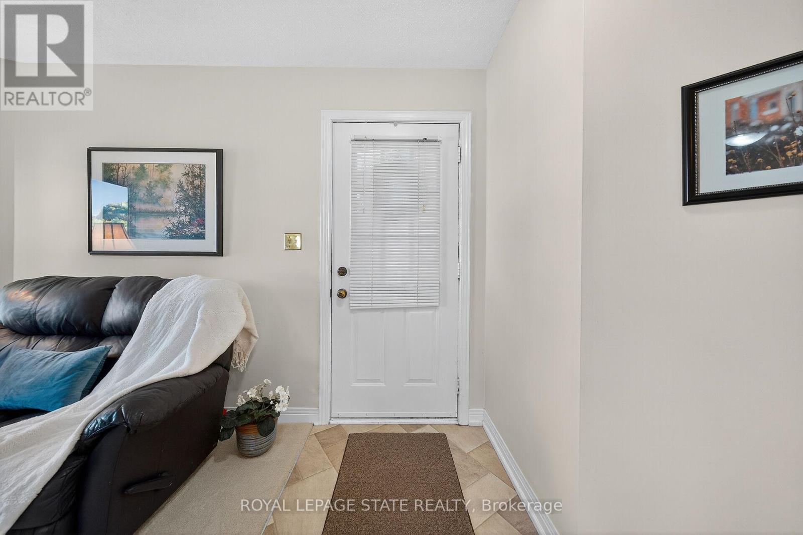 301 - 1210 Thorpe Road, Burlington, Ontario  L7S 2G7 - Photo 10 - W12462912