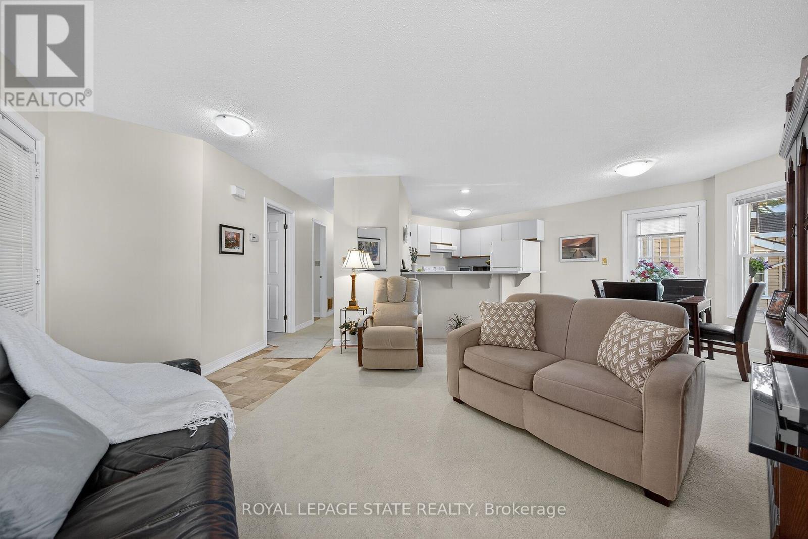301 - 1210 Thorpe Road, Burlington, Ontario  L7S 2G7 - Photo 12 - W12462912