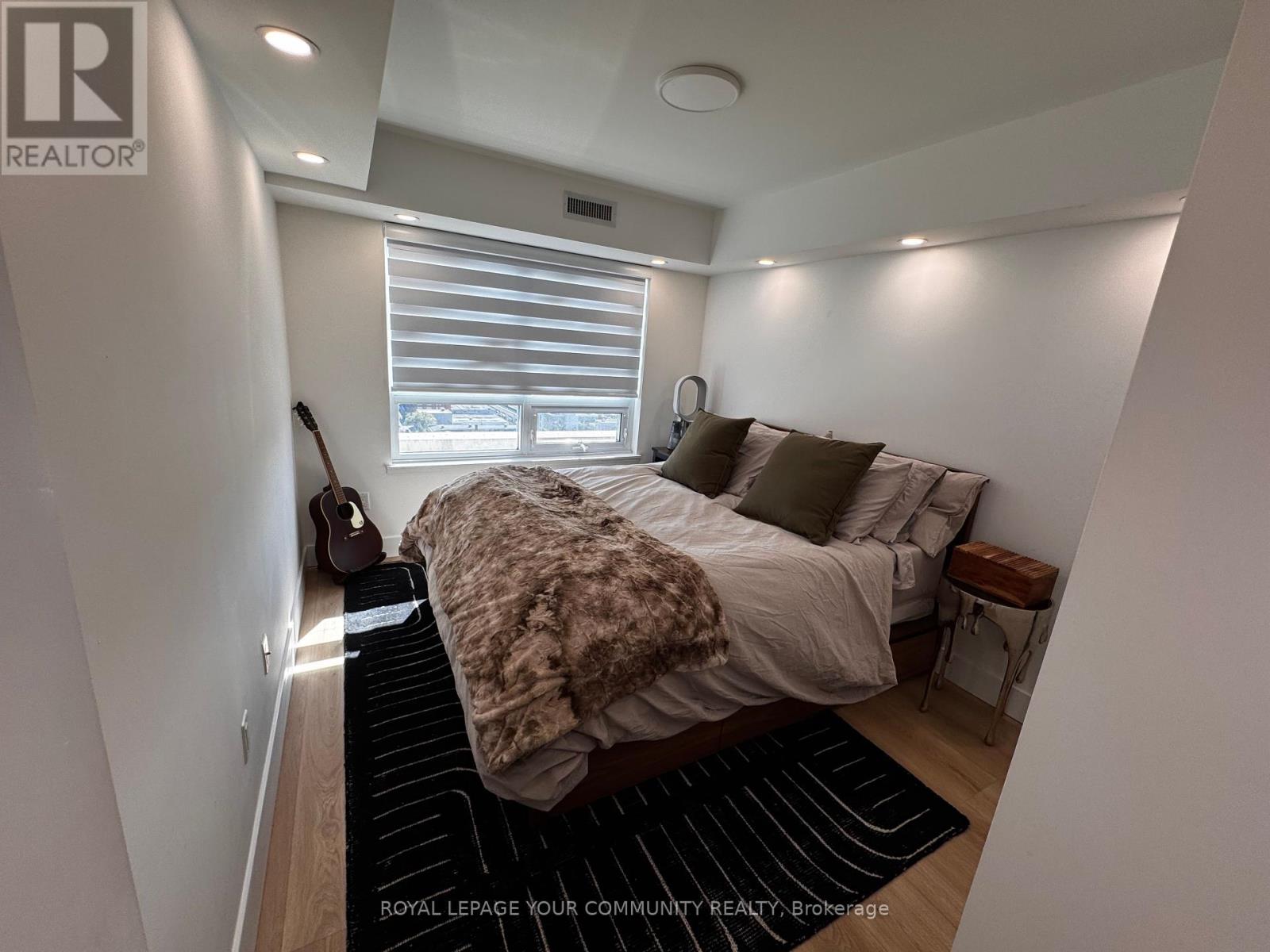 2505 - 1410 Dupont Street, Toronto, Ontario  M6H 0B6 - Photo 11 - W12462926