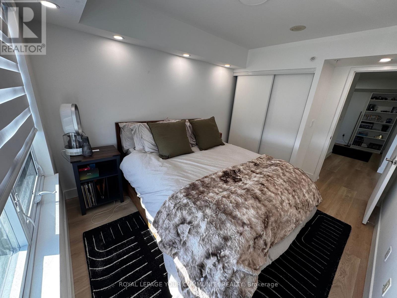 2505 - 1410 Dupont Street, Toronto, Ontario  M6H 0B6 - Photo 12 - W12462926