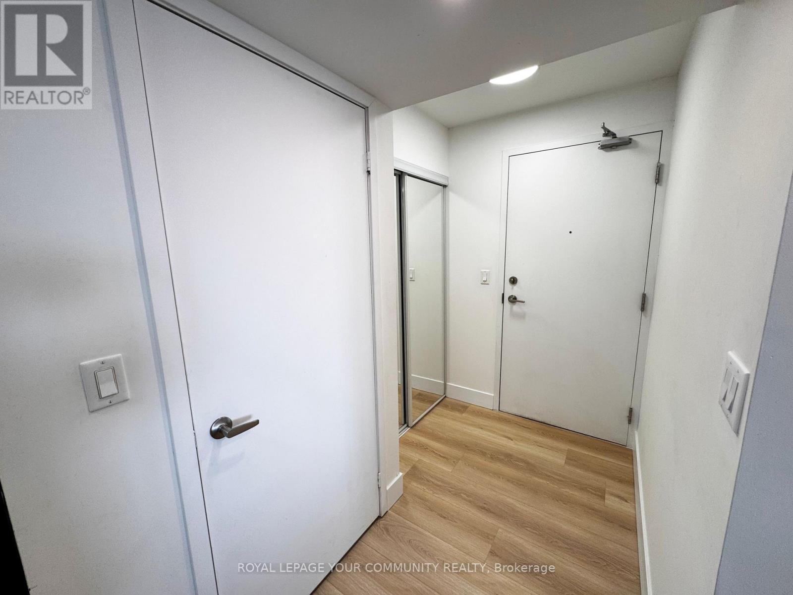 2505 - 1410 Dupont Street, Toronto, Ontario  M6H 0B6 - Photo 2 - W12462926