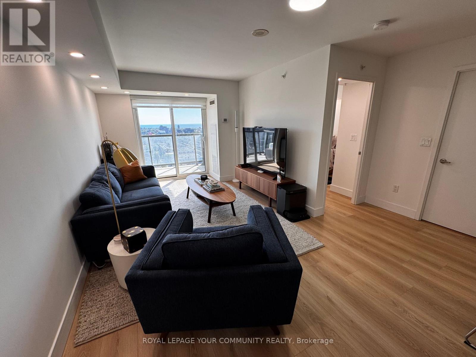2505 - 1410 Dupont Street, Toronto, Ontario  M6H 0B6 - Photo 5 - W12462926