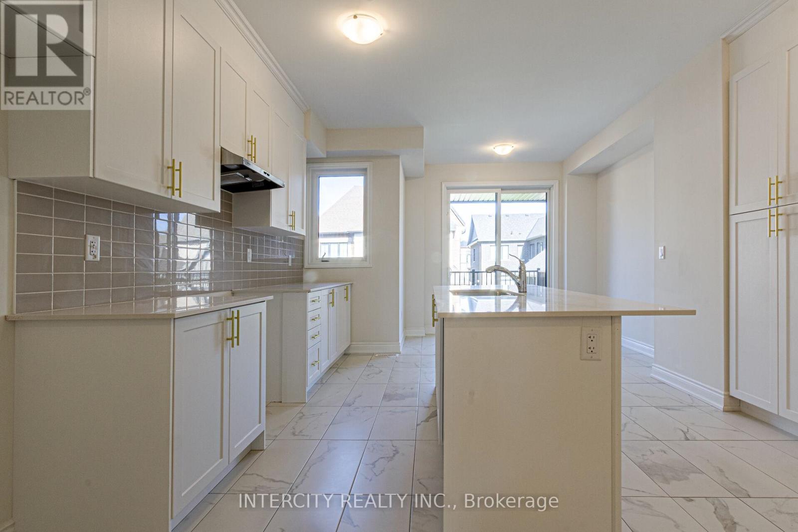 3273 Sixth Line, Oakville, Ontario  L6H 0Z8 - Photo 11 - W12462936