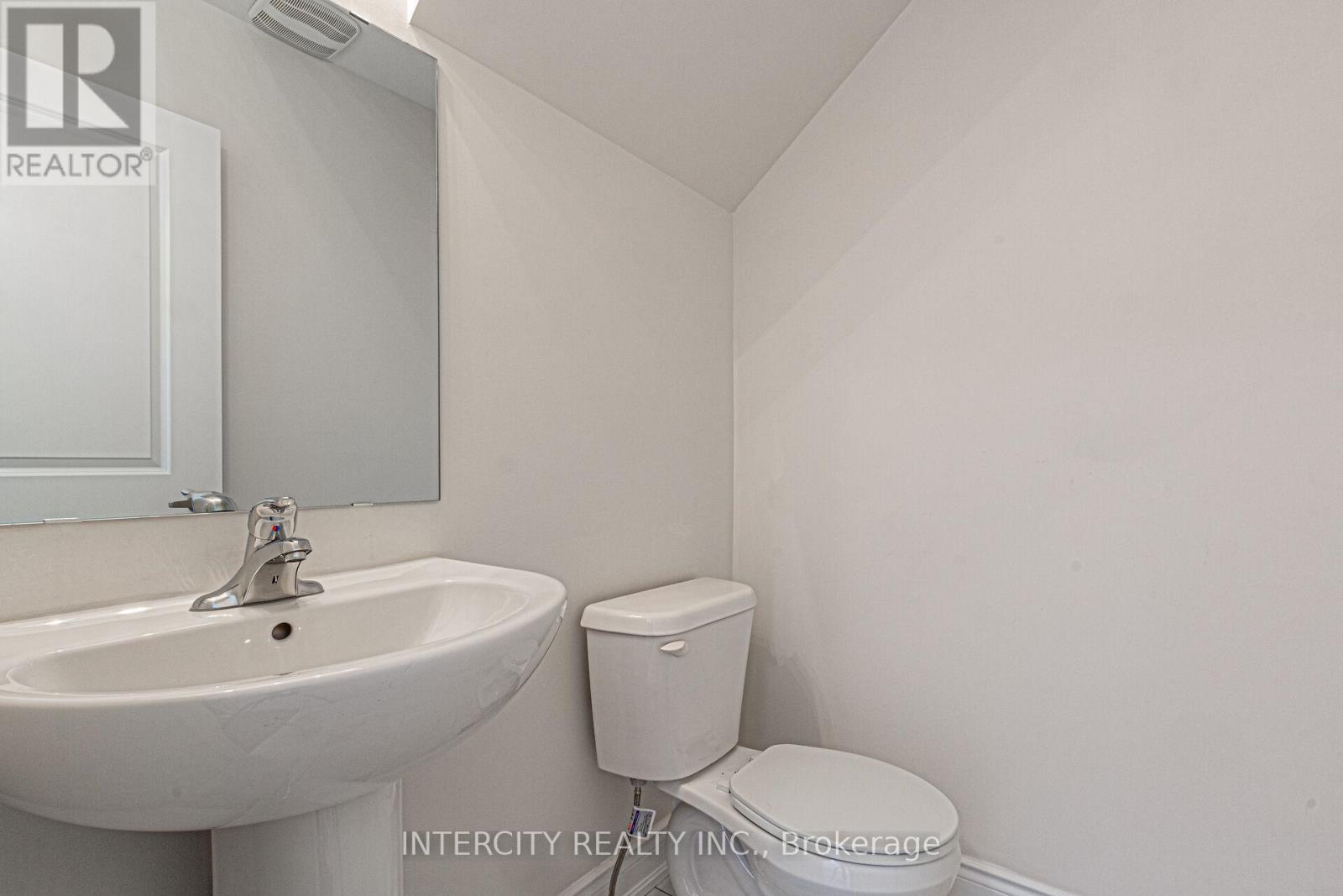 3273 Sixth Line, Oakville, Ontario  L6H 0Z8 - Photo 17 - W12462936