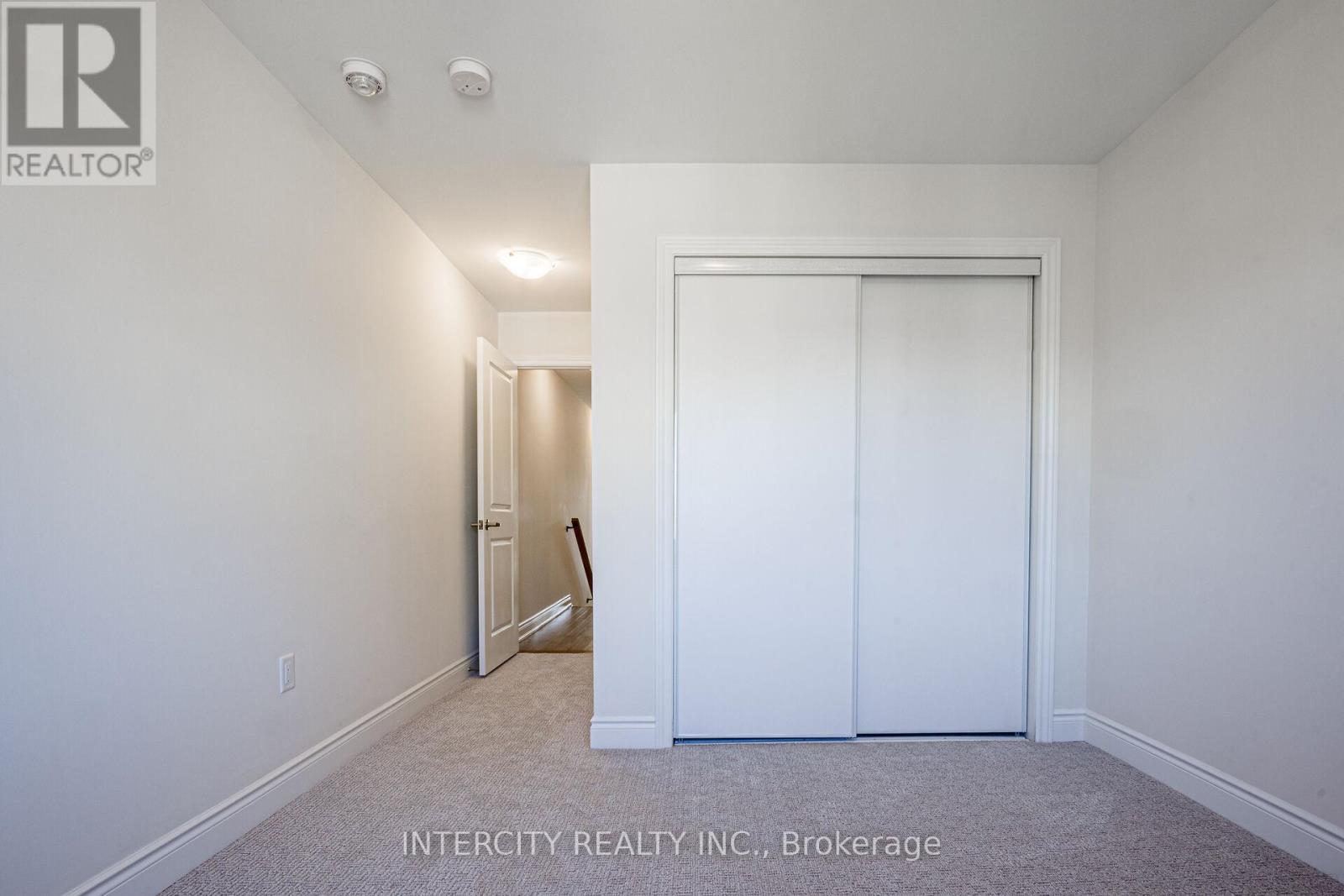 3273 Sixth Line, Oakville, Ontario  L6H 0Z8 - Photo 27 - W12462936