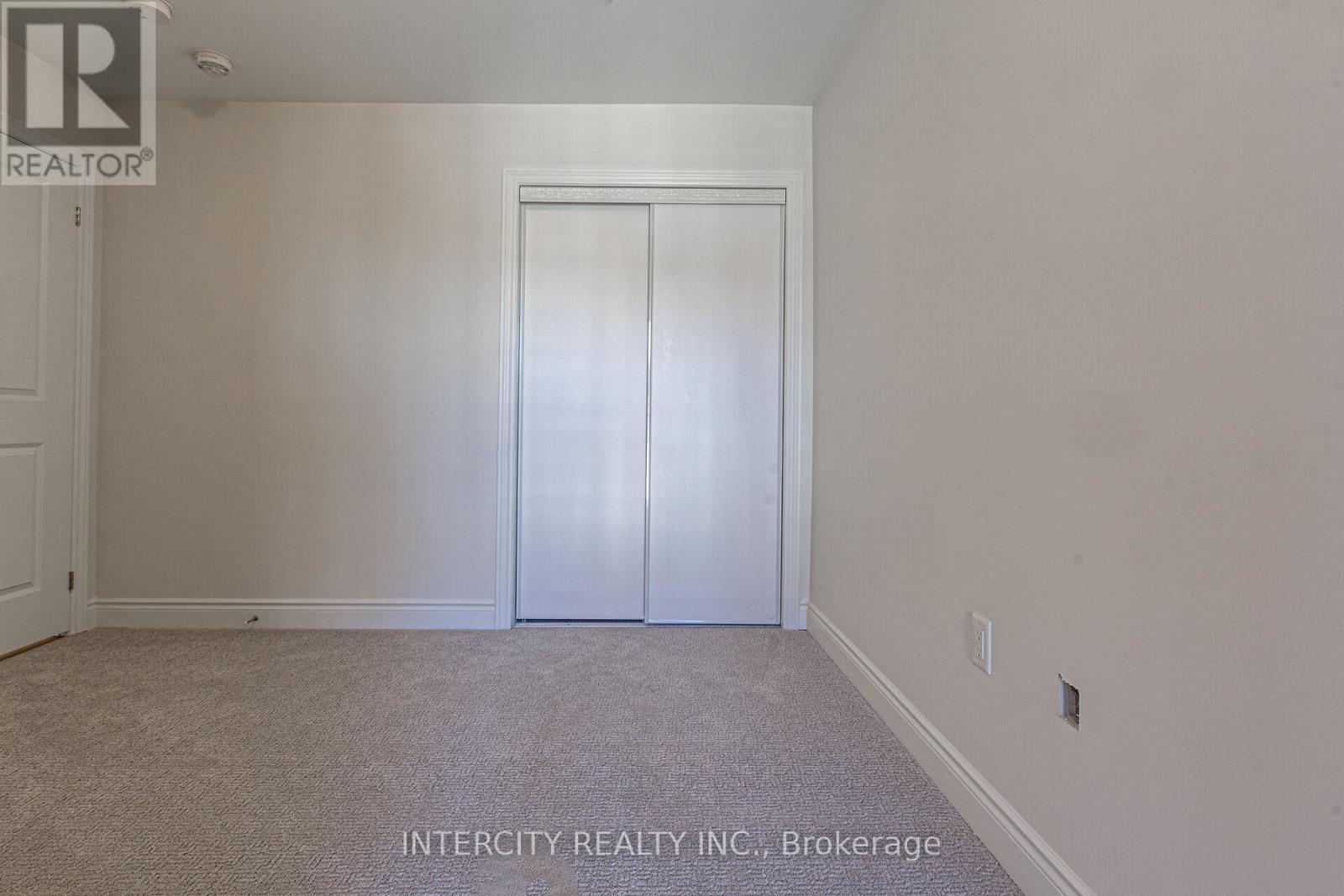 3273 Sixth Line, Oakville, Ontario  L6H 0Z8 - Photo 31 - W12462936