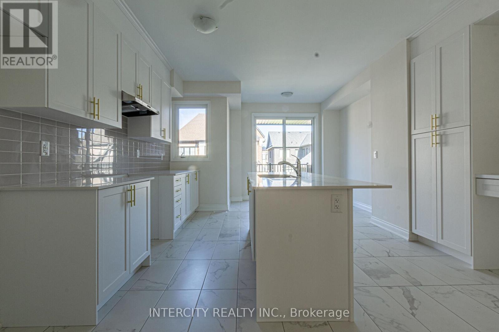 3273 Sixth Line, Oakville, Ontario  L6H 0Z8 - Photo 8 - W12462936