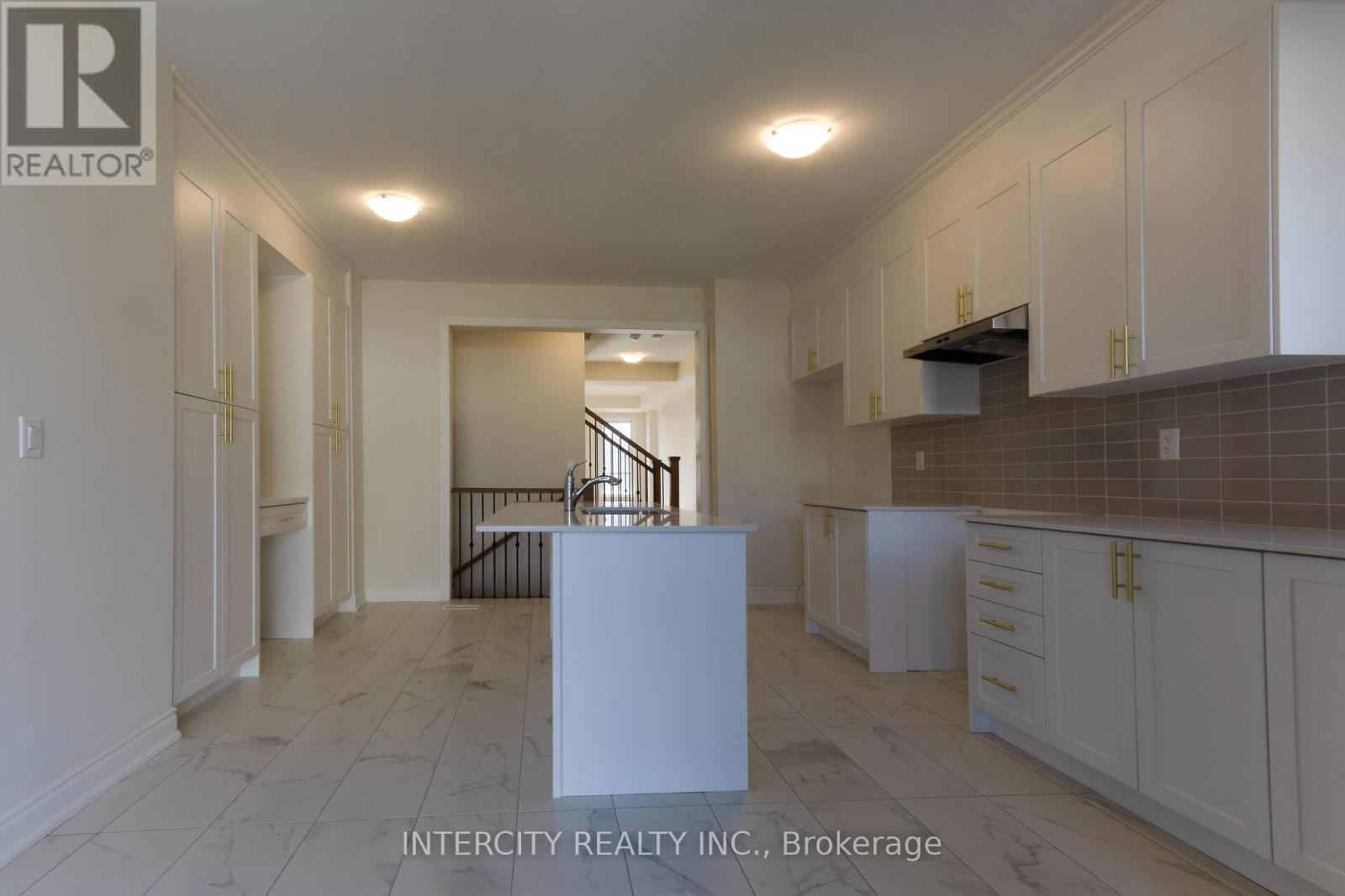 3273 Sixth Line, Oakville, Ontario  L6H 0Z8 - Photo 9 - W12462936