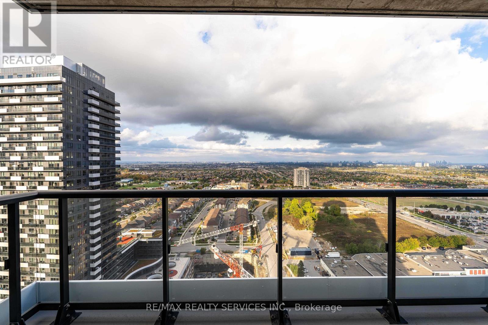 2501 - 15 Watergarden Drive, Mississauga, Ontario  L5R 0H4 - Photo 22 - W12462944