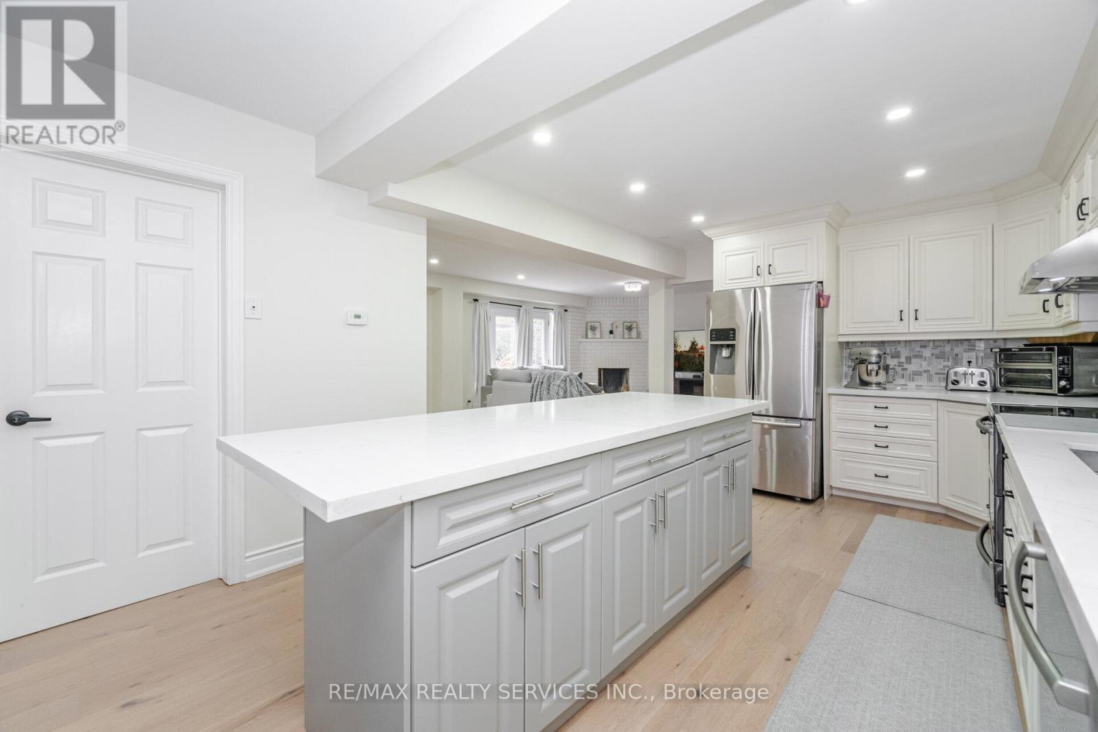 14 Snowberry Court, Caledon, Ontario  L7K 0B5 - Photo 12 - W12462982