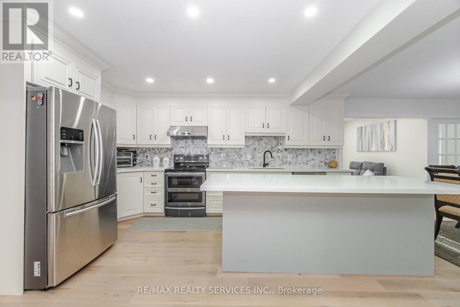 14 Snowberry Court, Caledon, Ontario  L7K 0B5 - Photo 9 - W12462982