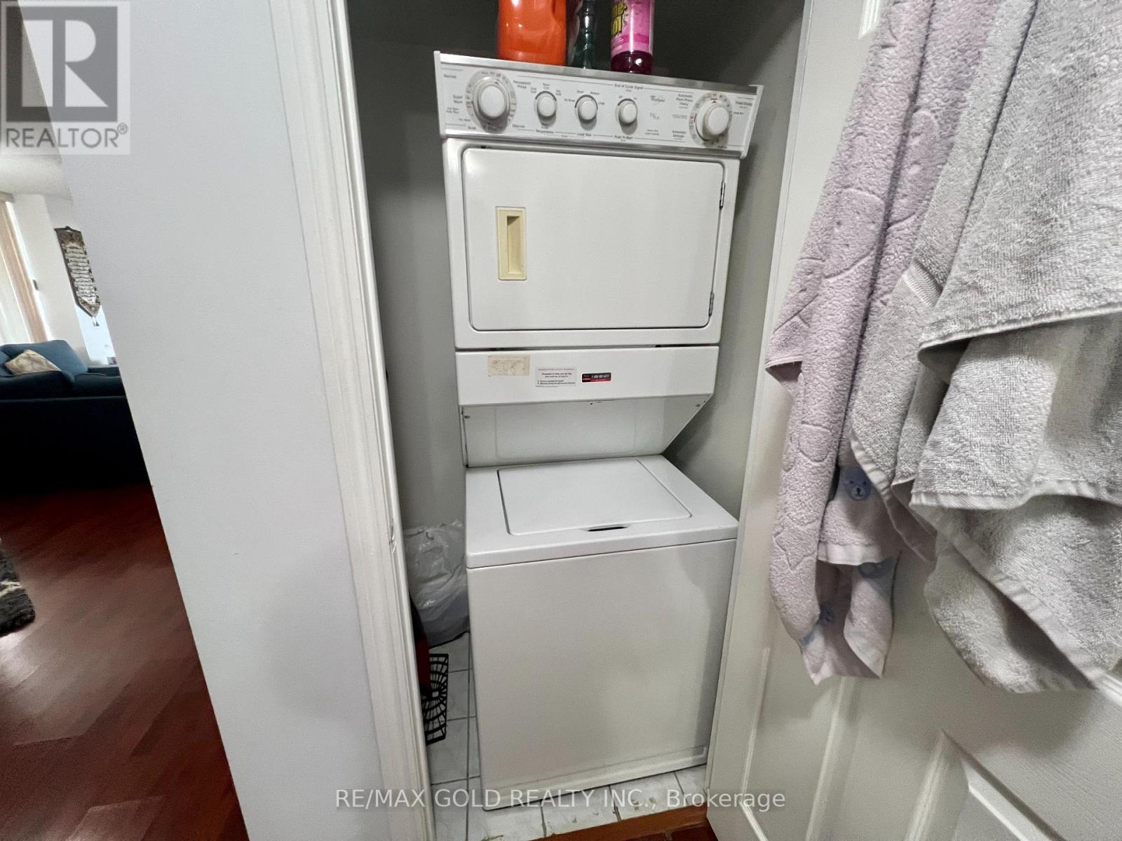 #2207 - 3880 Duke Of York Boulevard, Mississauga, Ontario  L5B 4M7 - Photo 23 - W12462984