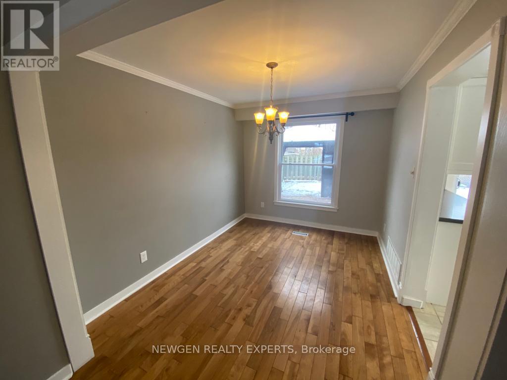 146 Fanshawe Drive, Brampton, Ontario  L6Z 1B1 - Photo 13 - W12462995