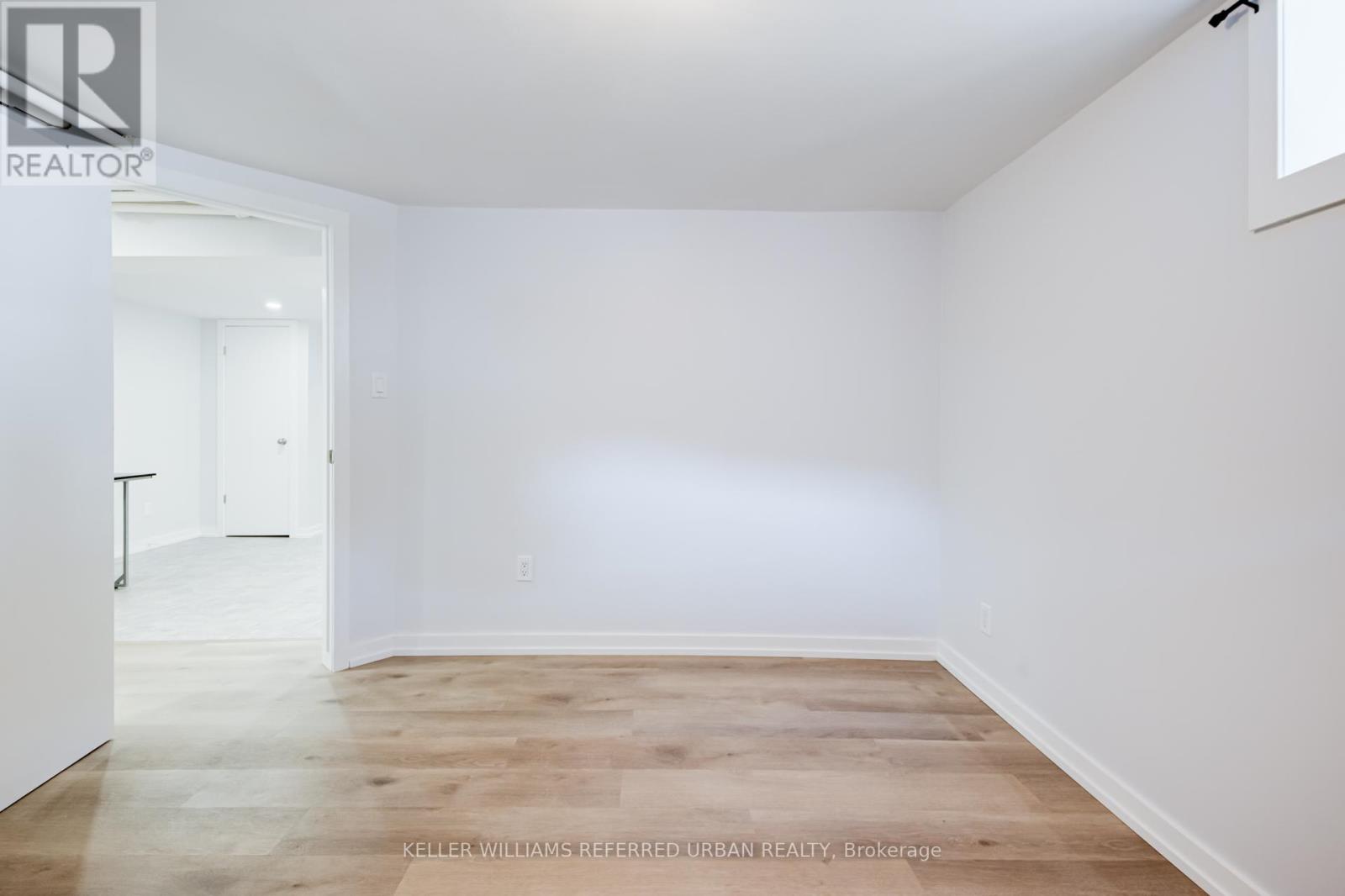 Lower - 2556 Lake Shore Boulevard W, Toronto, Ontario  M8V 1G1 - Photo 19 - W12463000