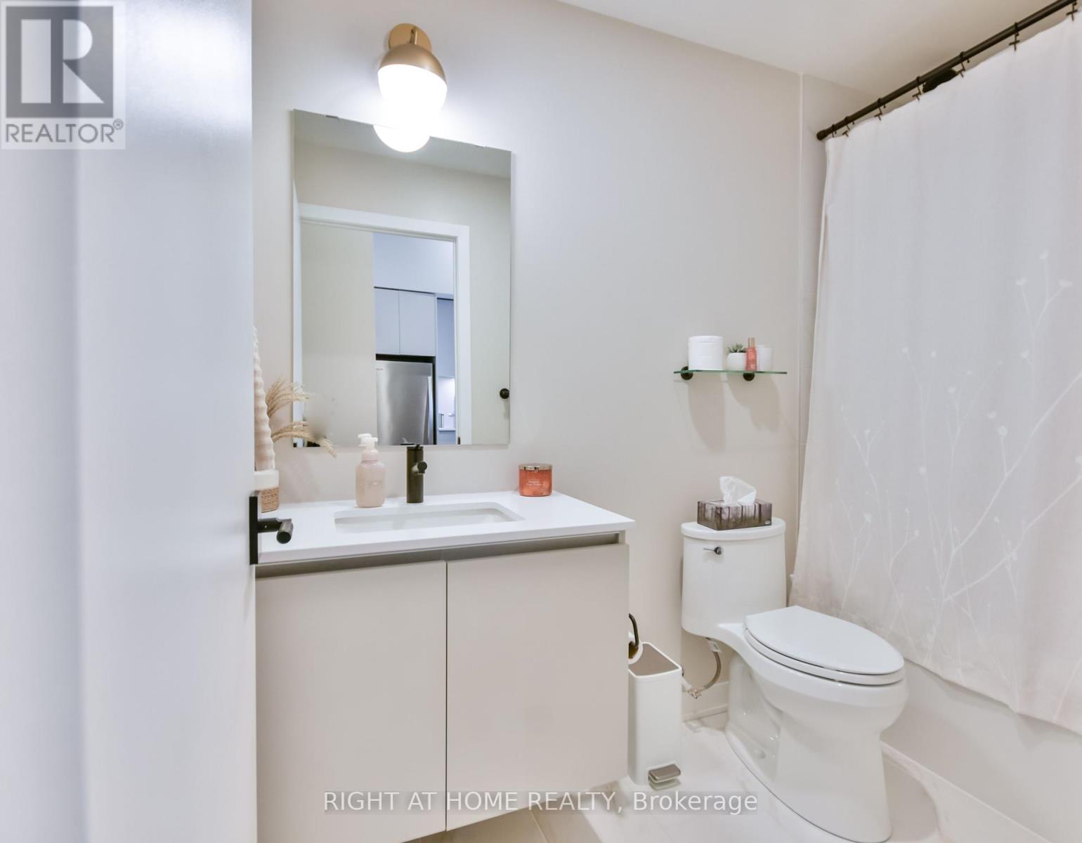 119 - 405 Dundas Street W, Oakville, Ontario  L6M 5P9 - Photo 28 - W12463024
