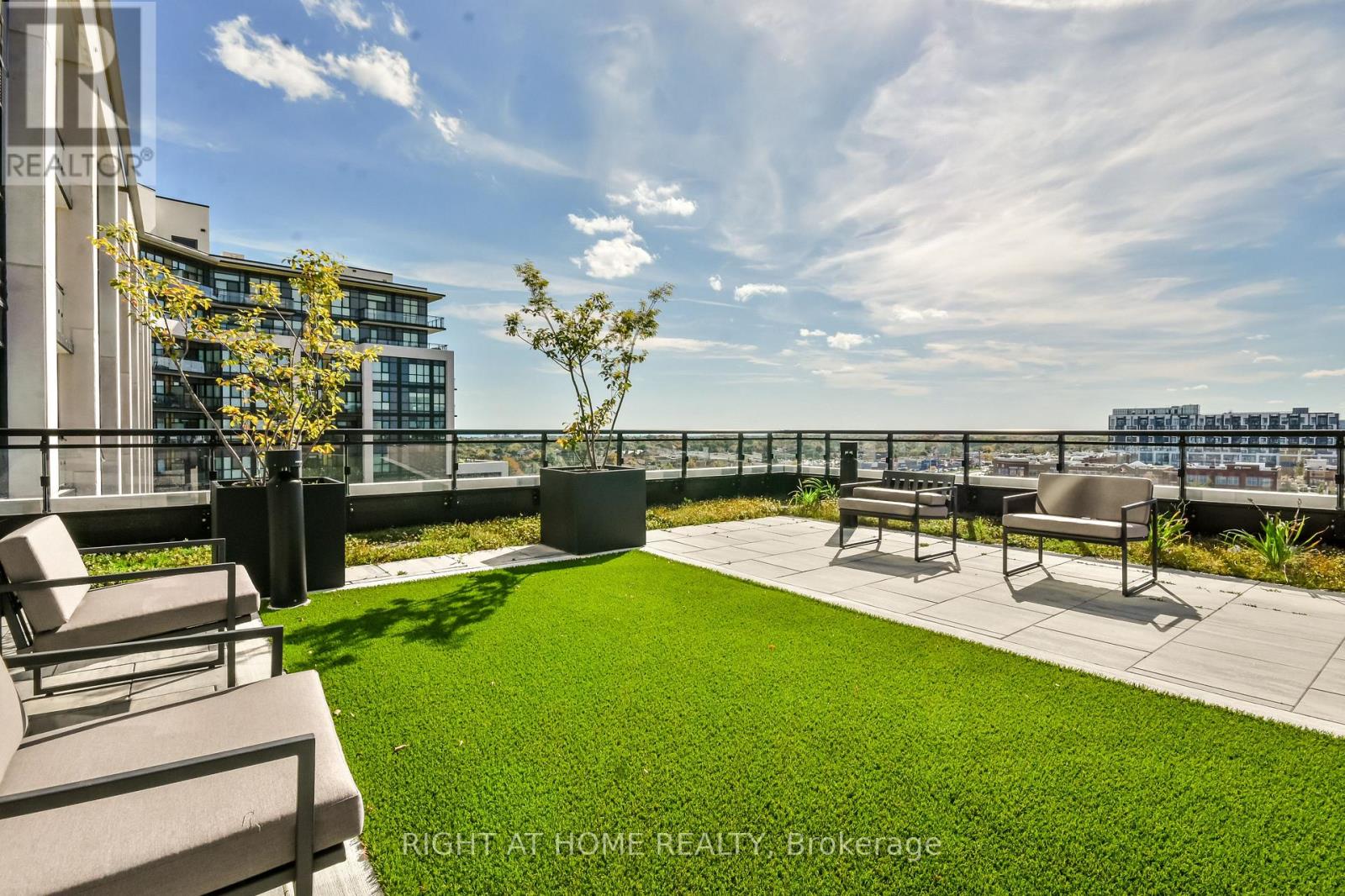 119 - 405 Dundas Street W, Oakville, Ontario  L6M 5P9 - Photo 41 - W12463024
