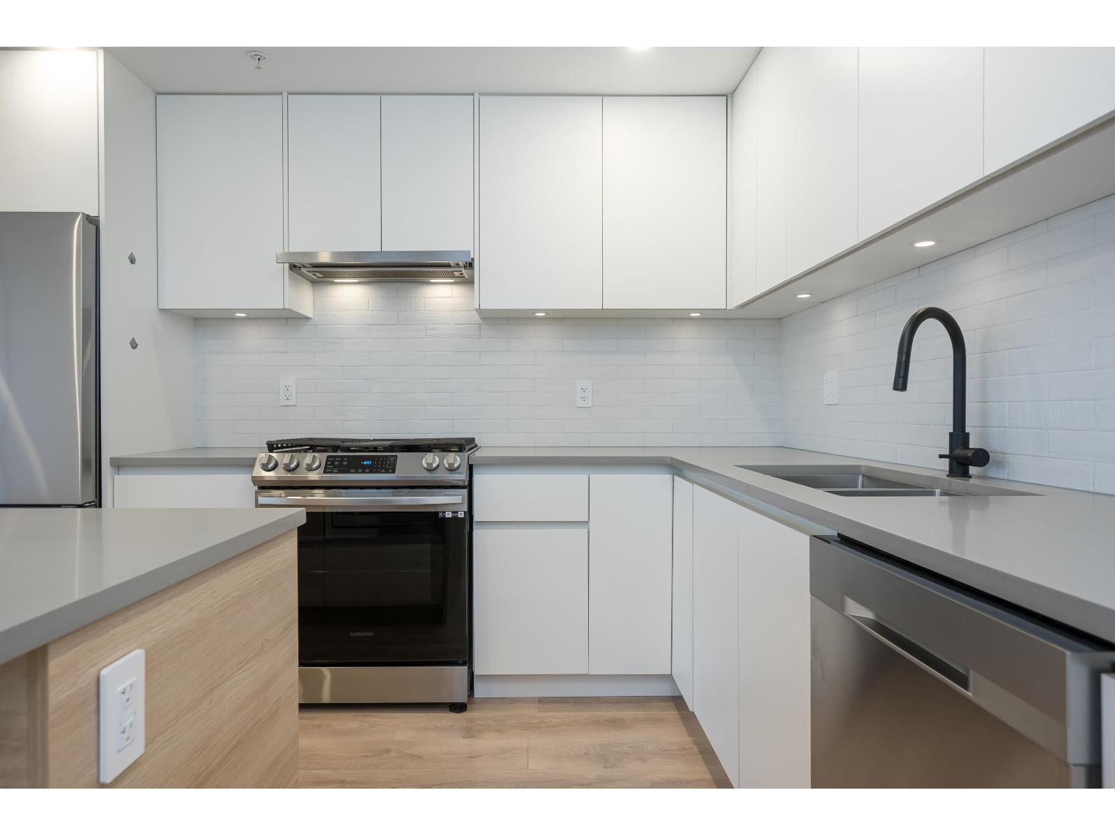 311 8496 120 Street, Surrey, British Columbia  V3W 3N5 - Photo 9 - R3058612