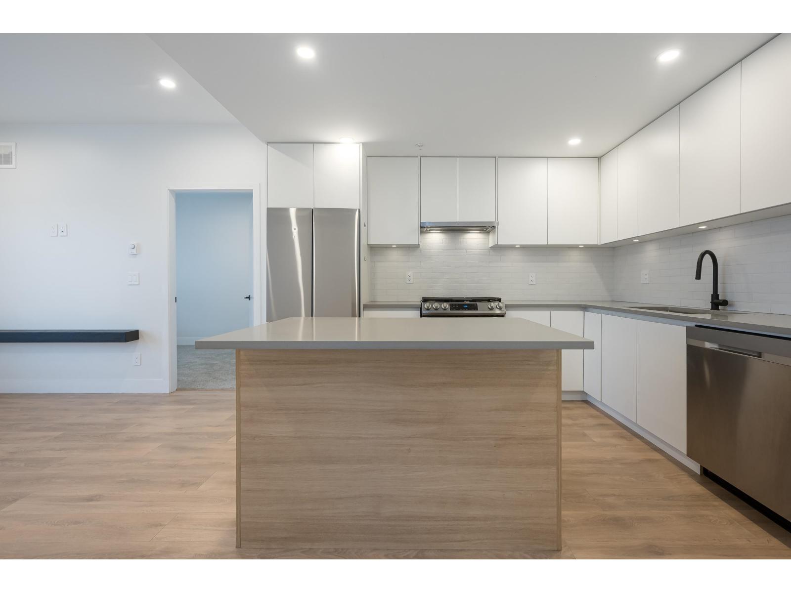 311 8496 120 Street, Surrey, British Columbia  V3W 3N5 - Photo 6 - R3058612