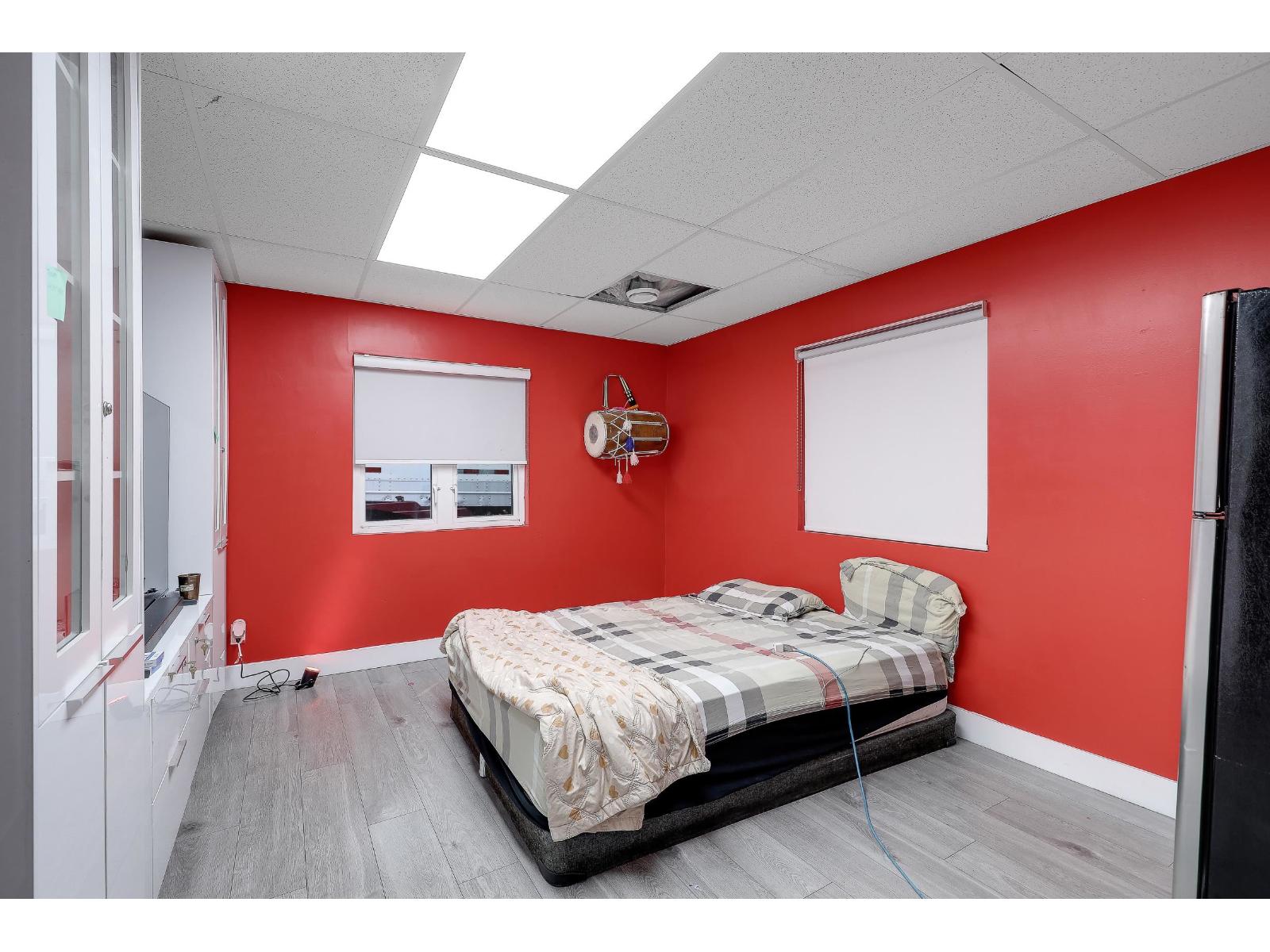 10912 Timberland Road, Surrey, British Columbia  V3V 3T5 - Photo 9 - R3058202
