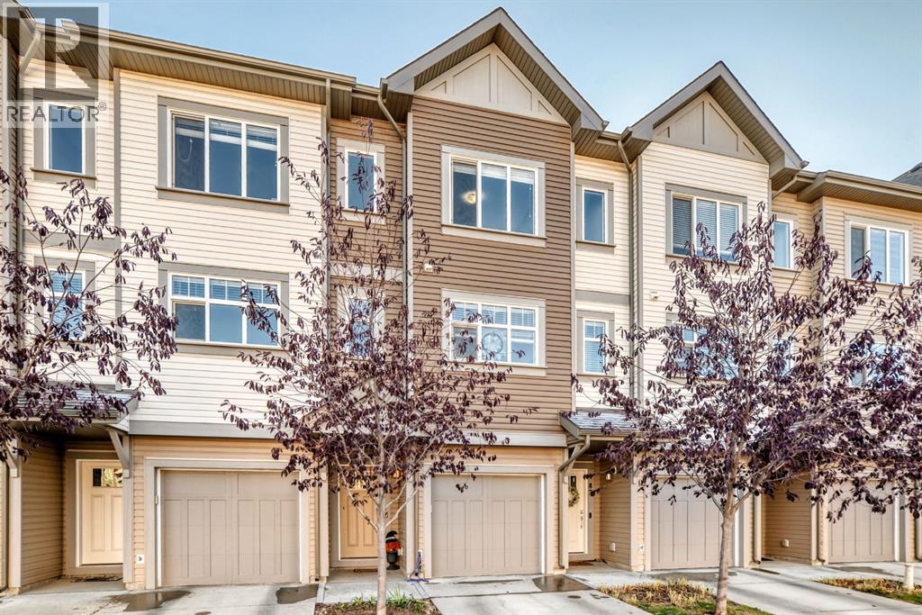 84 Copperstone Villas Se, Calgary, Alberta  T2Z 5E3 - Photo 3 - A2264530