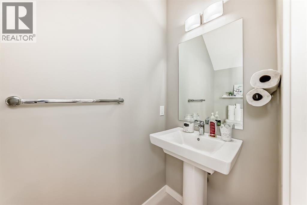 84 Copperstone Villas Se, Calgary, Alberta  T2Z 5E3 - Photo 23 - A2264530