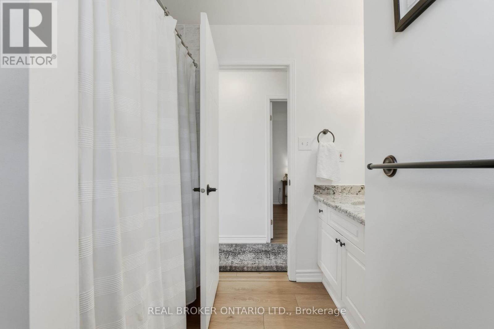 28 Brookheath Lane, Hamilton, Ontario  L0R 1W0 - Photo 24 - X12462873