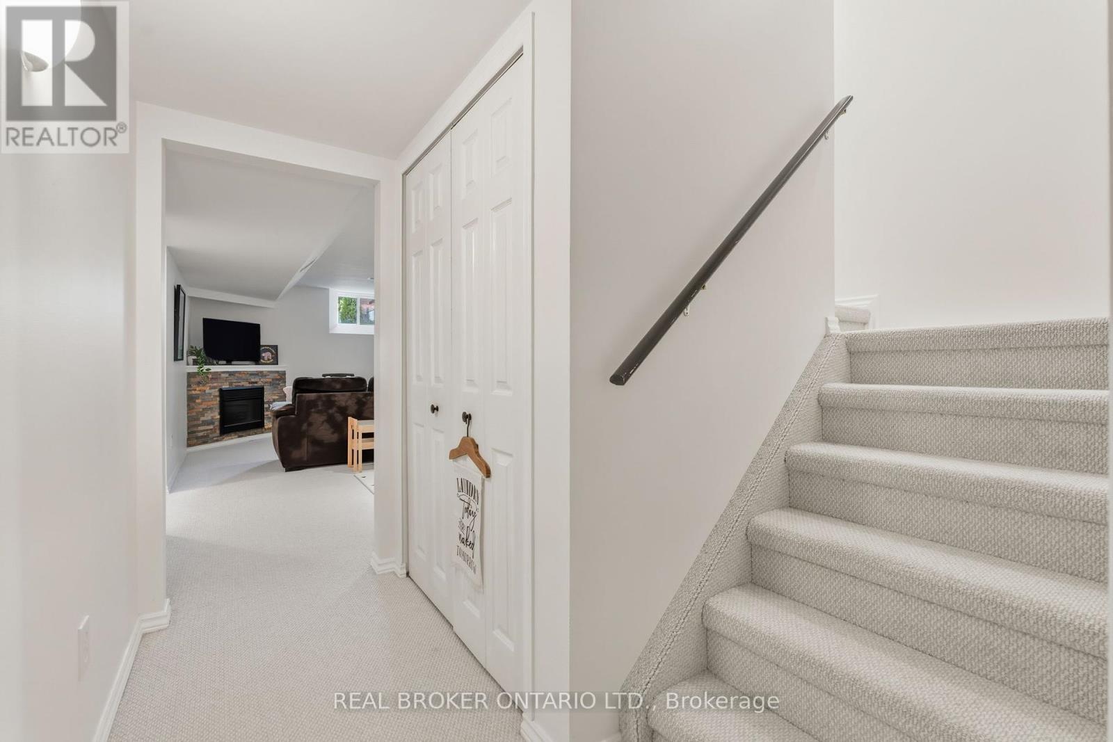 28 Brookheath Lane, Hamilton, Ontario  L0R 1W0 - Photo 30 - X12462873