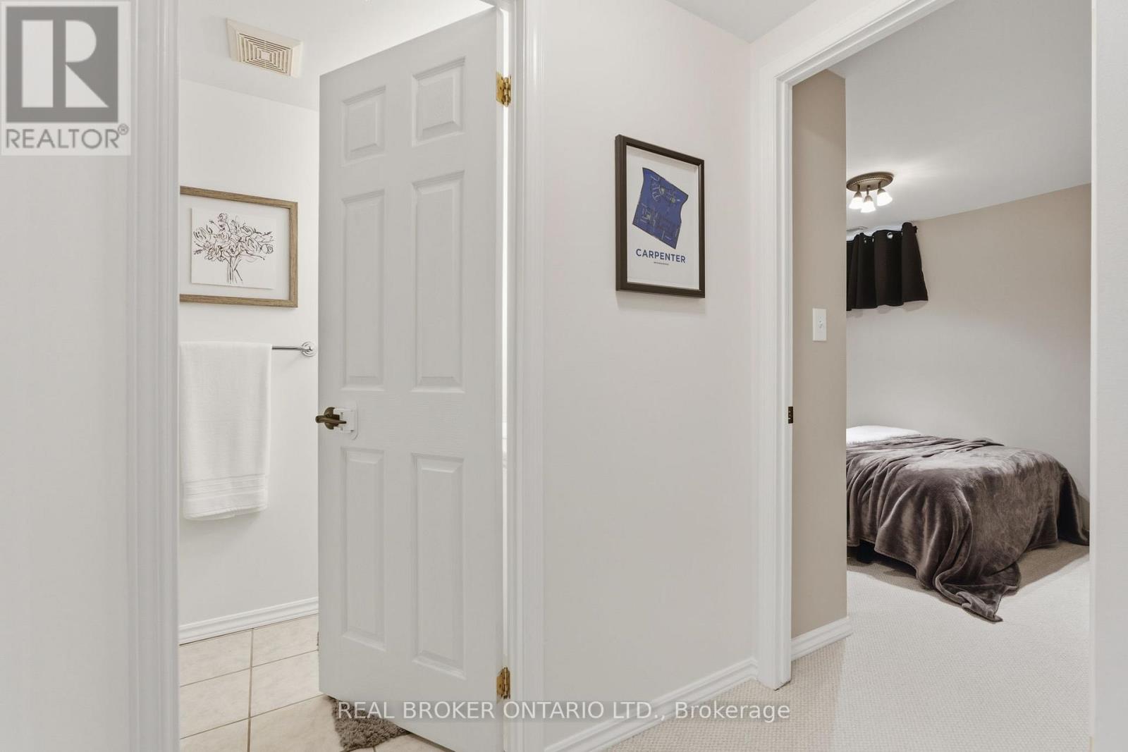 28 Brookheath Lane, Hamilton, Ontario  L0R 1W0 - Photo 35 - X12462873