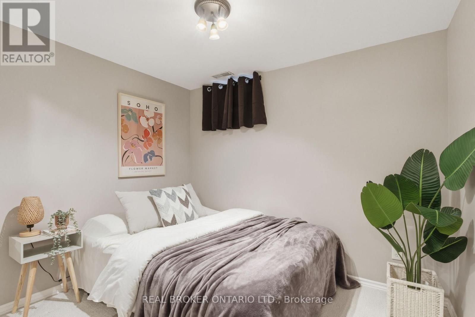 28 Brookheath Lane, Hamilton, Ontario  L0R 1W0 - Photo 36 - X12462873