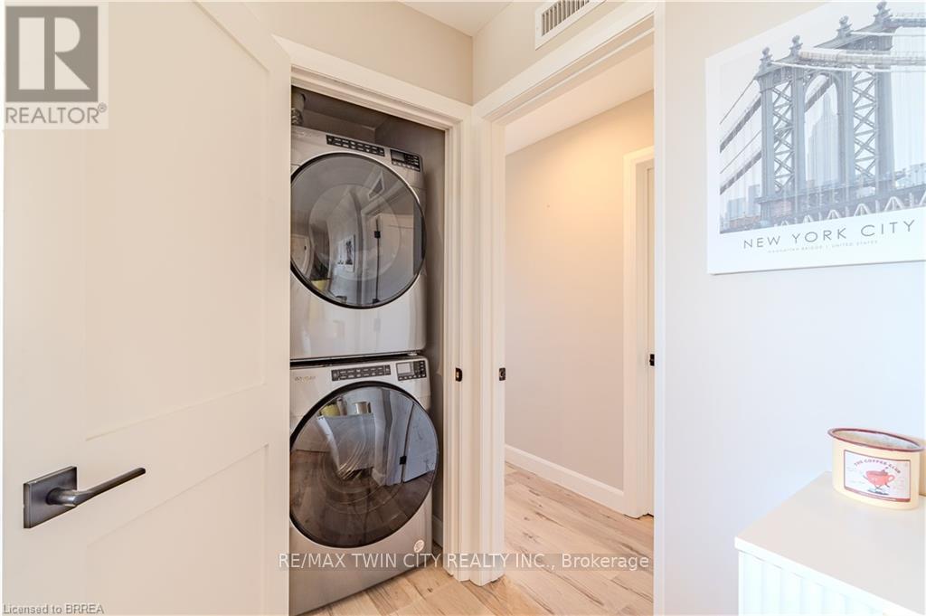 404 - 34 Norman Street, Brantford, Ontario  N3R 2Y1 - Photo 12 - X12462887