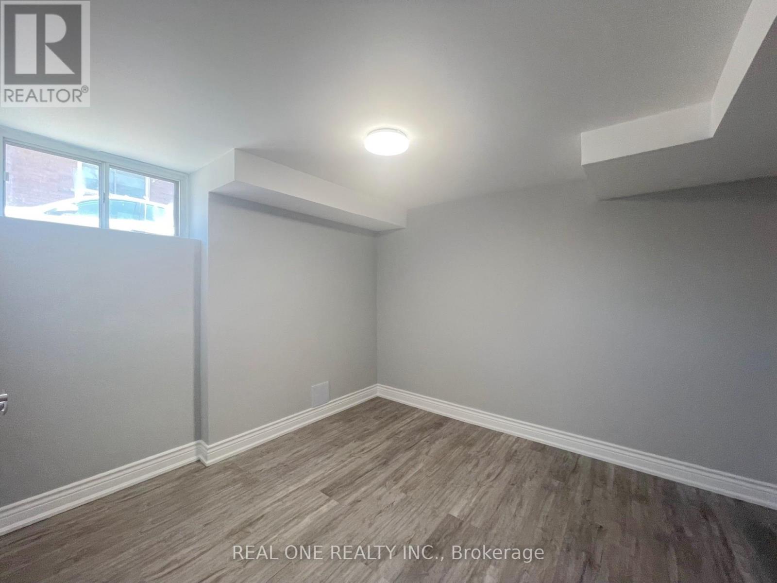 Basement - 99 Warren Avenue, Hamilton, Ontario  L9A 3C7 - Photo 12 - X12462892