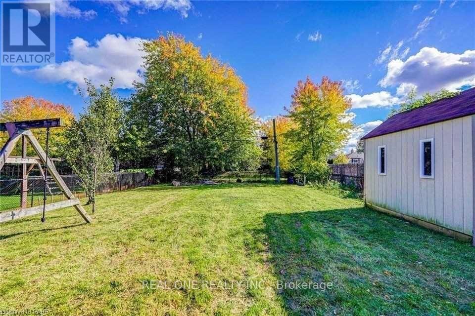 Basement - 99 Warren Avenue, Hamilton, Ontario  L9A 3C7 - Photo 18 - X12462892