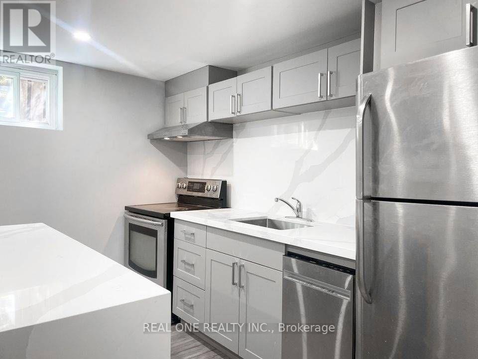 Basement - 99 Warren Avenue, Hamilton, Ontario  L9A 3C7 - Photo 4 - X12462892