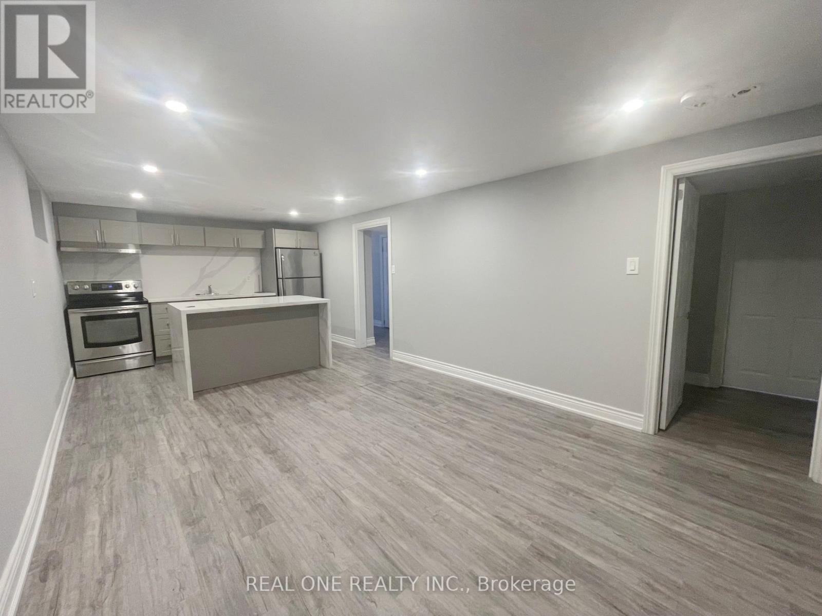 Basement - 99 Warren Avenue, Hamilton, Ontario  L9A 3C7 - Photo 8 - X12462892