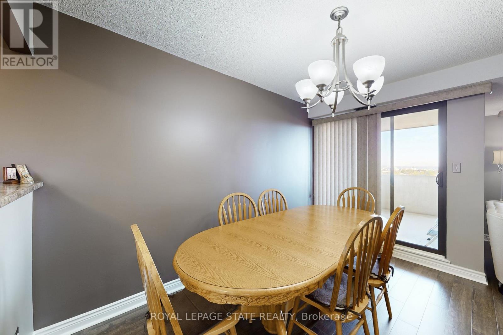 1002 - 432 Main Street, Hamilton, Ontario  L8N 1J9 - Photo 13 - X12462893