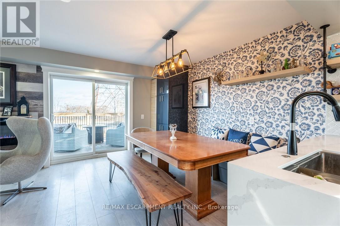 735 Beach Boulevard, Hamilton, Ontario  L8H 6Y5 - Photo 11 - X12462900