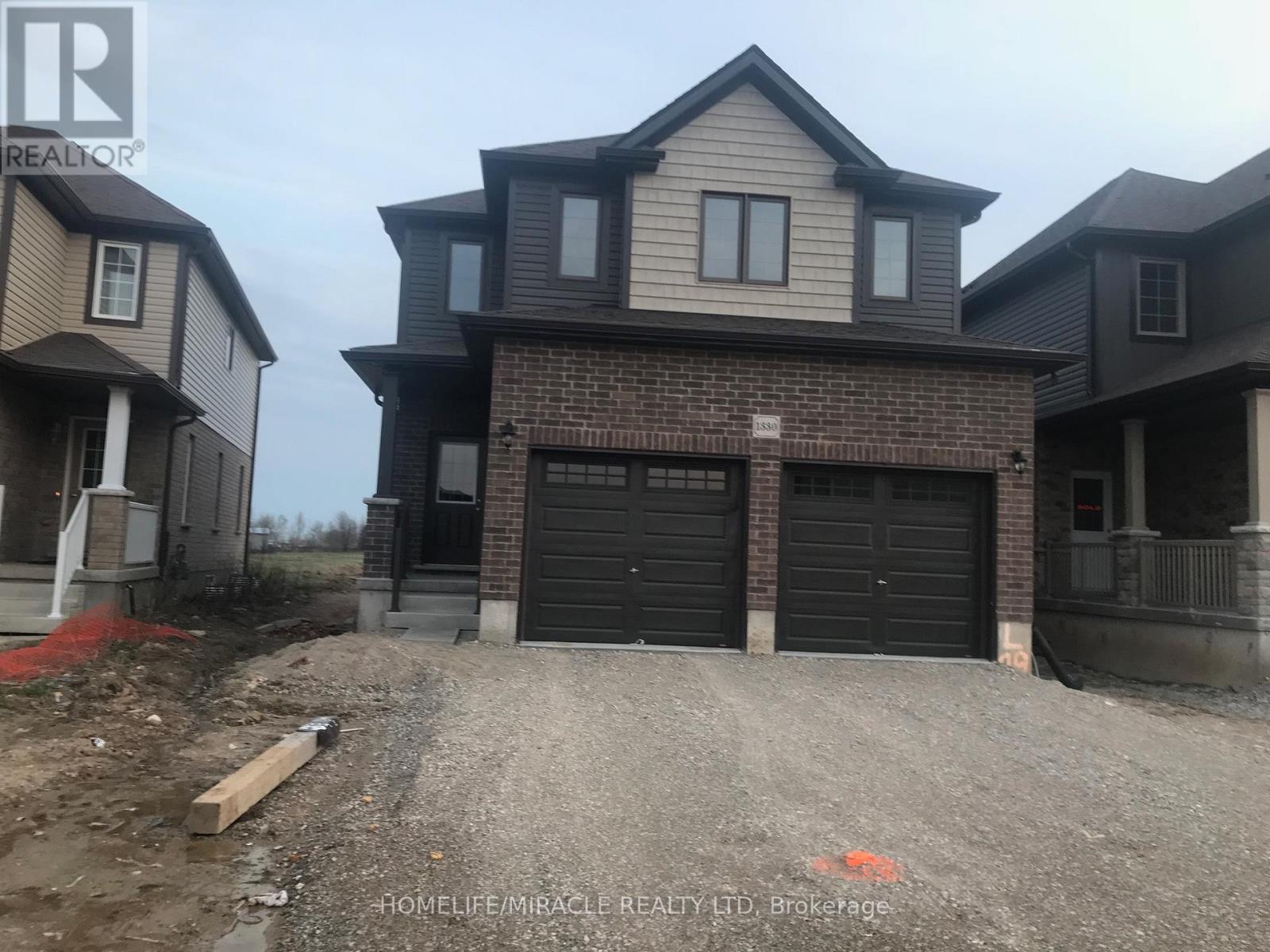 1330 CAEN AVENUE, Woodstock, Ontario