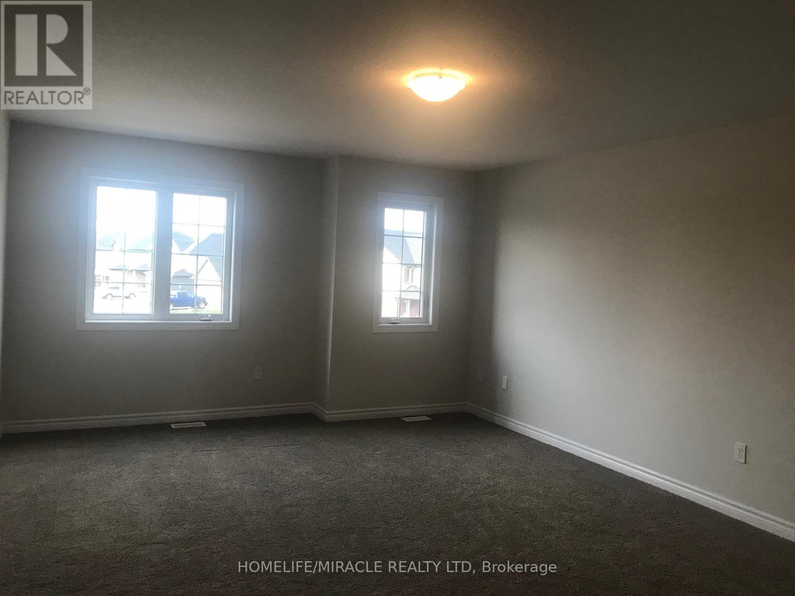 1330 Caen Avenue, Woodstock, Ontario  N4T 0G3 - Photo 11 - X12462907