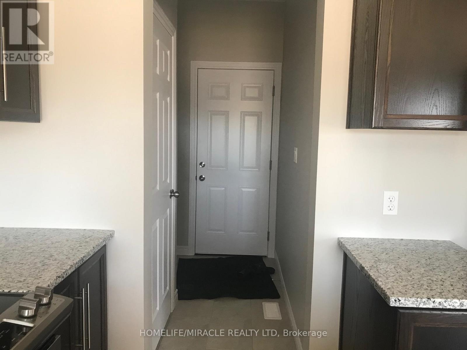 1330 Caen Avenue, Woodstock, Ontario  N4T 0G3 - Photo 16 - X12462907