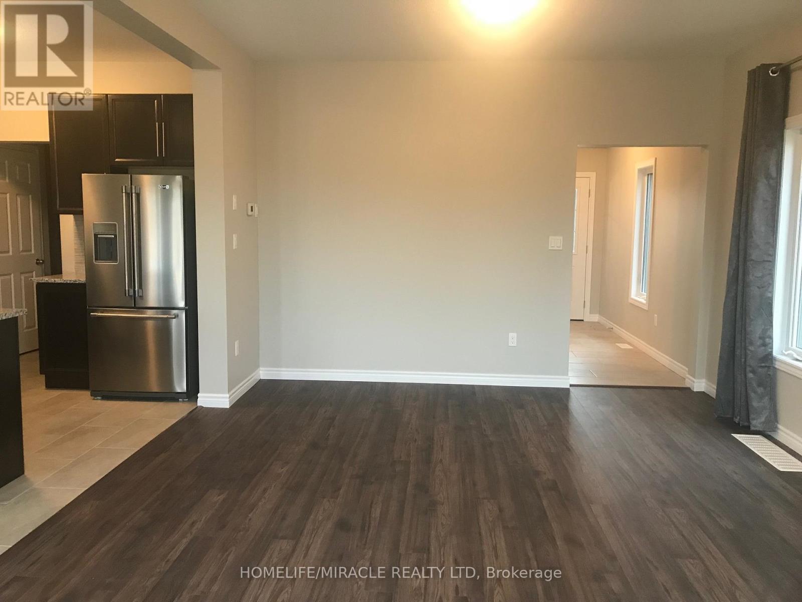 1330 Caen Avenue, Woodstock, Ontario  N4T 0G3 - Photo 6 - X12462907