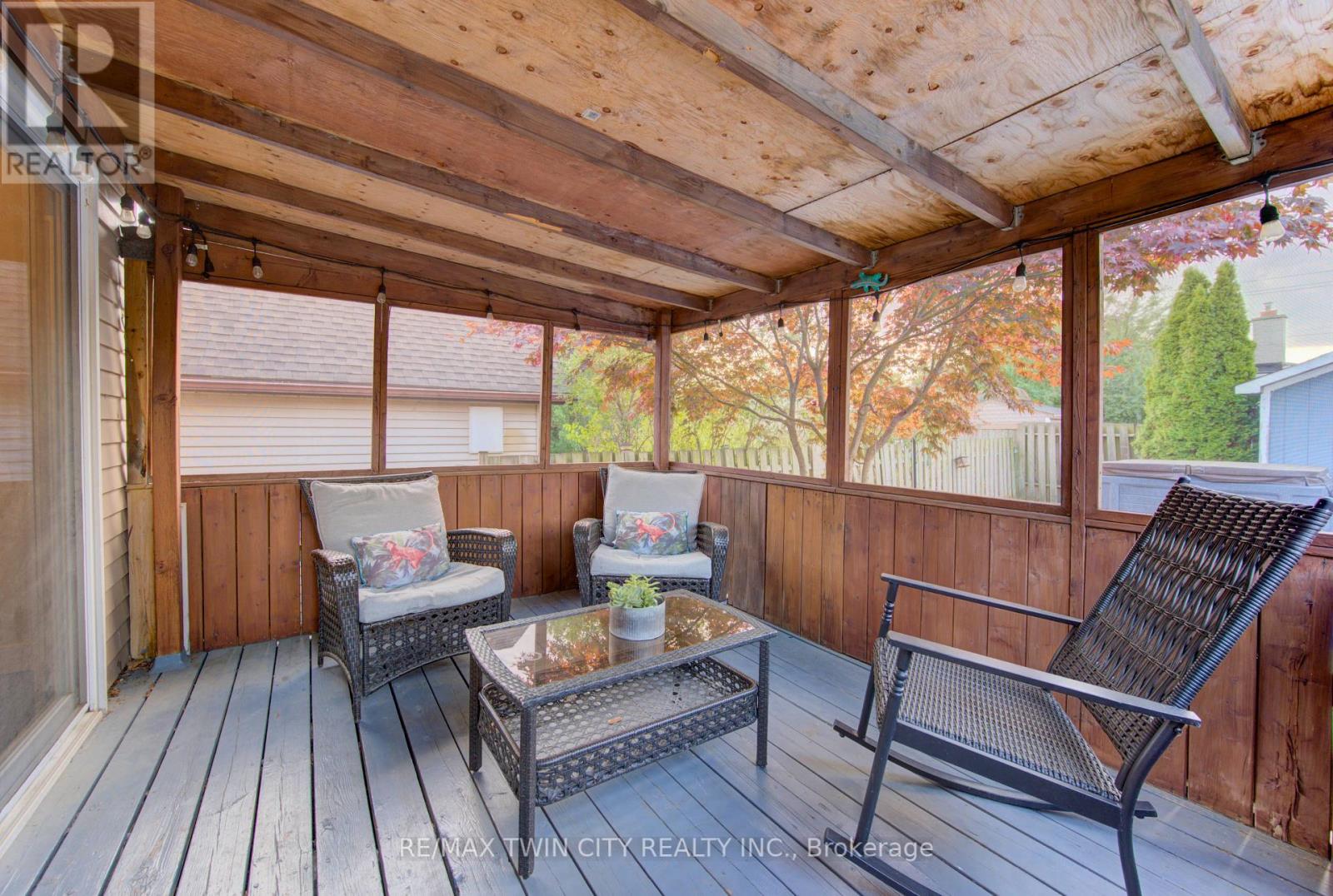 194 Limpert Avenue, Cambridge, Ontario  N3C 3P2 - Photo 22 - X12462917