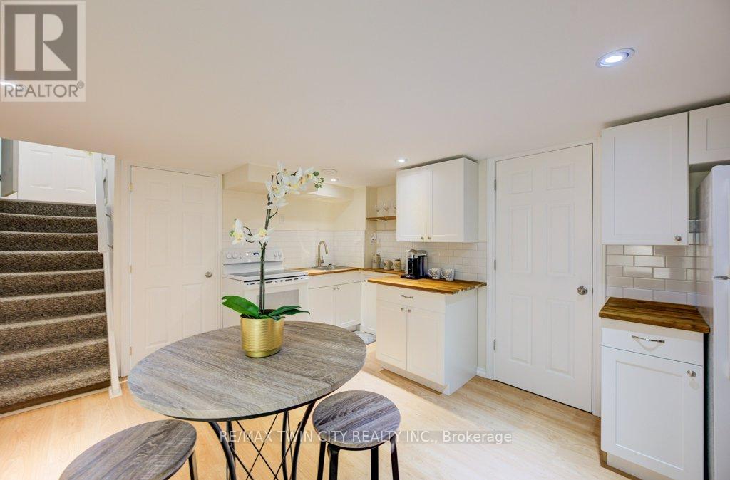 18 Hilltop Drive, Cambridge, Ontario  N1R 1S9 - Photo 21 - X12462920