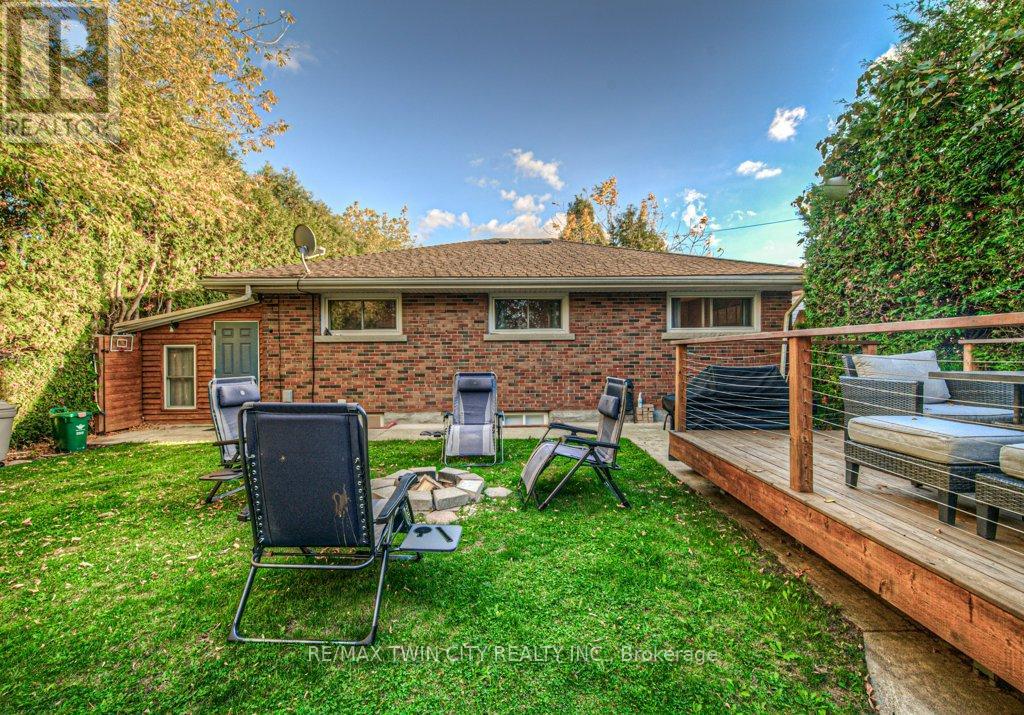 18 Hilltop Drive, Cambridge, Ontario  N1R 1S9 - Photo 32 - X12462920