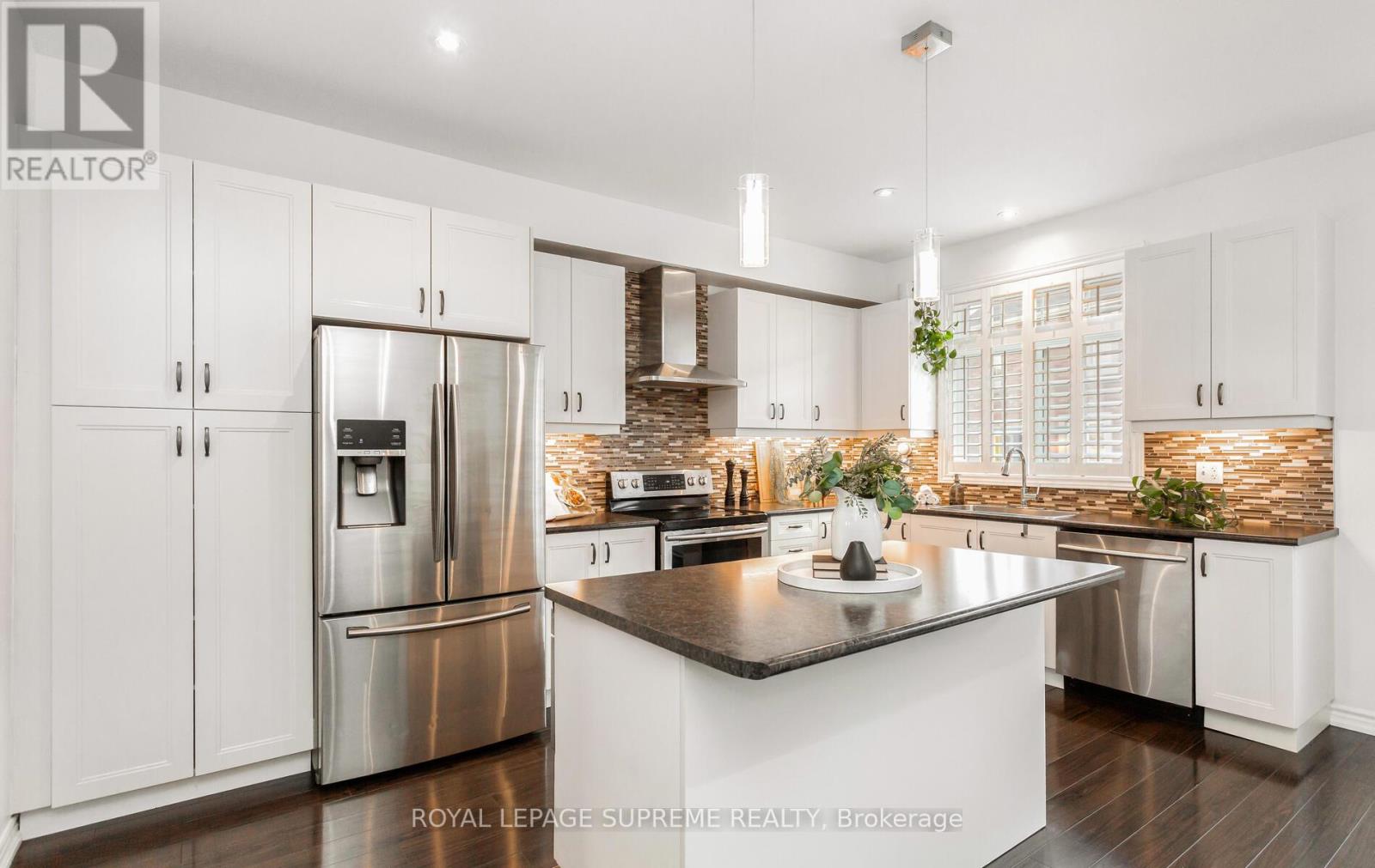 9 Savage Drive, Hamilton, Ontario  L8B 0A1 - Photo 19 - X12462929
