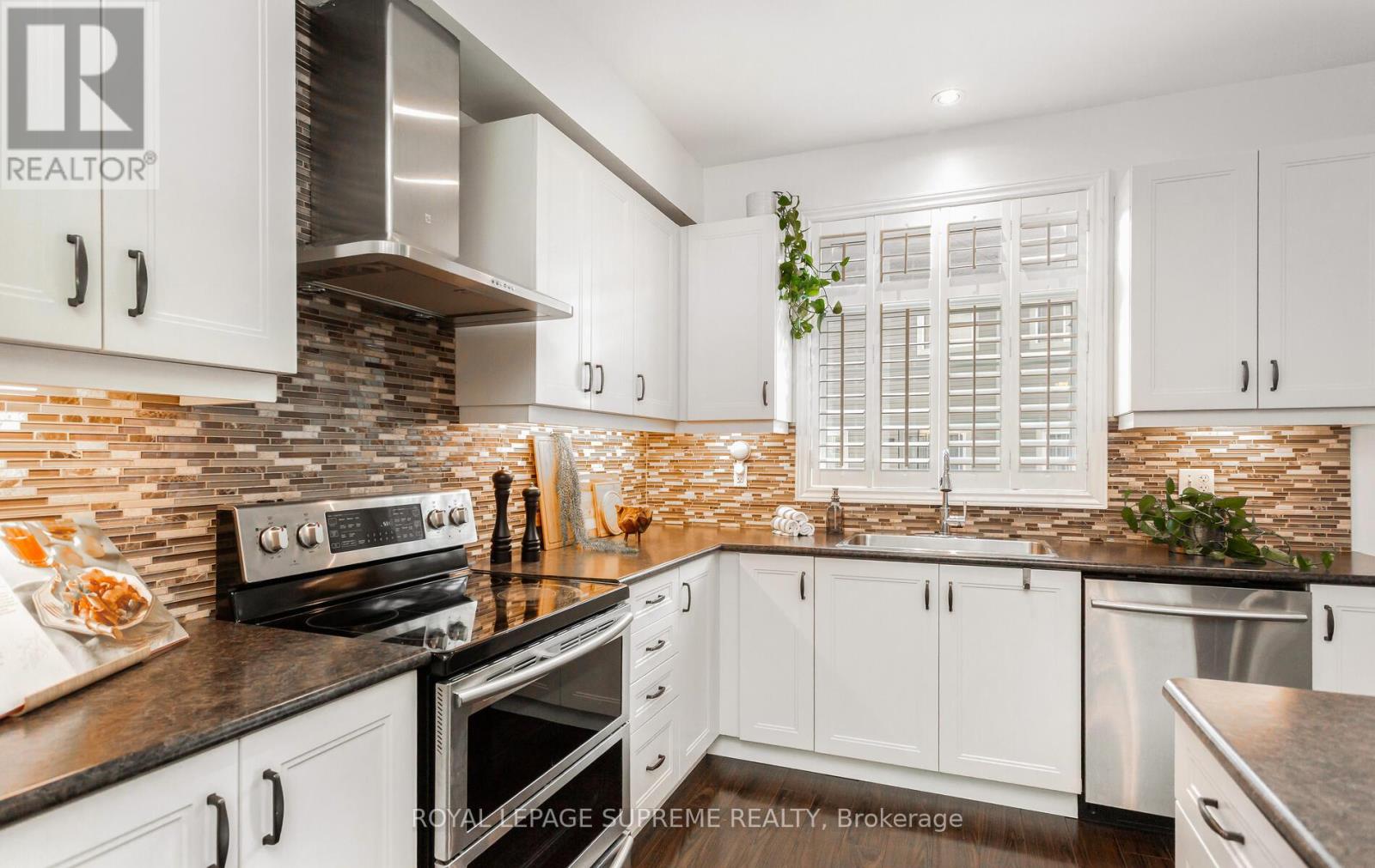 9 Savage Drive, Hamilton, Ontario  L8B 0A1 - Photo 21 - X12462929