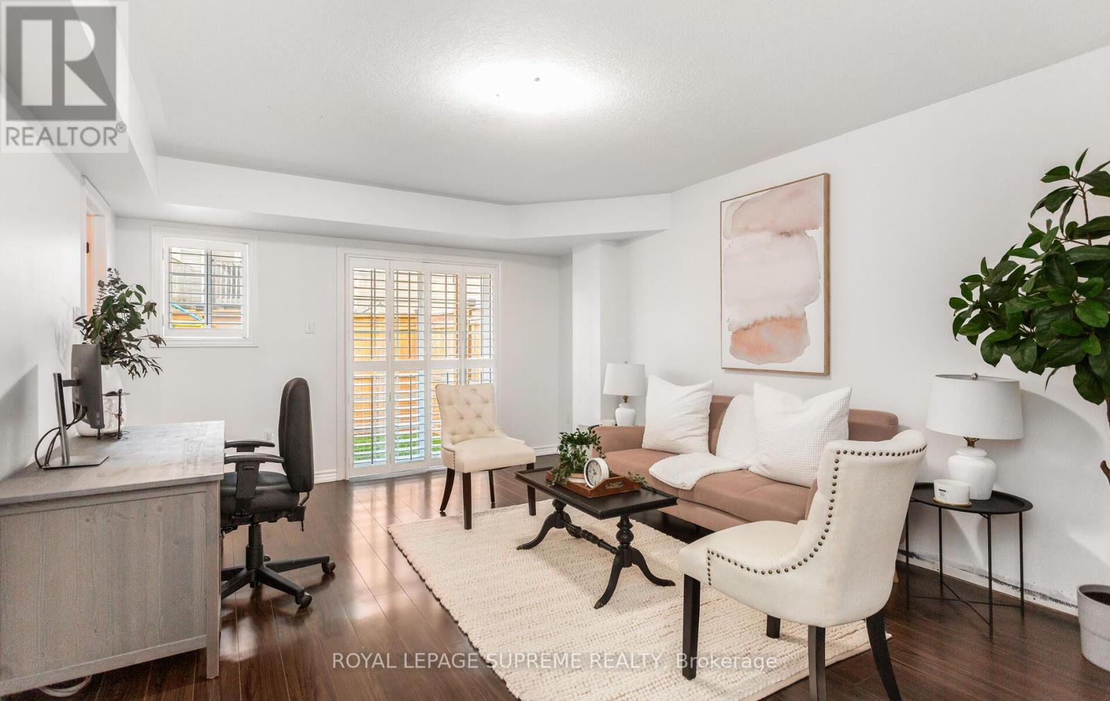 9 Savage Drive, Hamilton, Ontario  L8B 0A1 - Photo 6 - X12462929