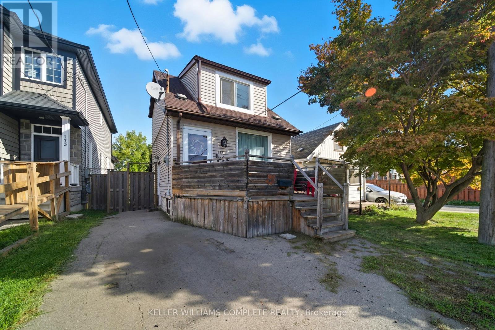 175 Grace Avenue, Hamilton, Ontario  L8H 3X1 - Photo 2 - X12462931