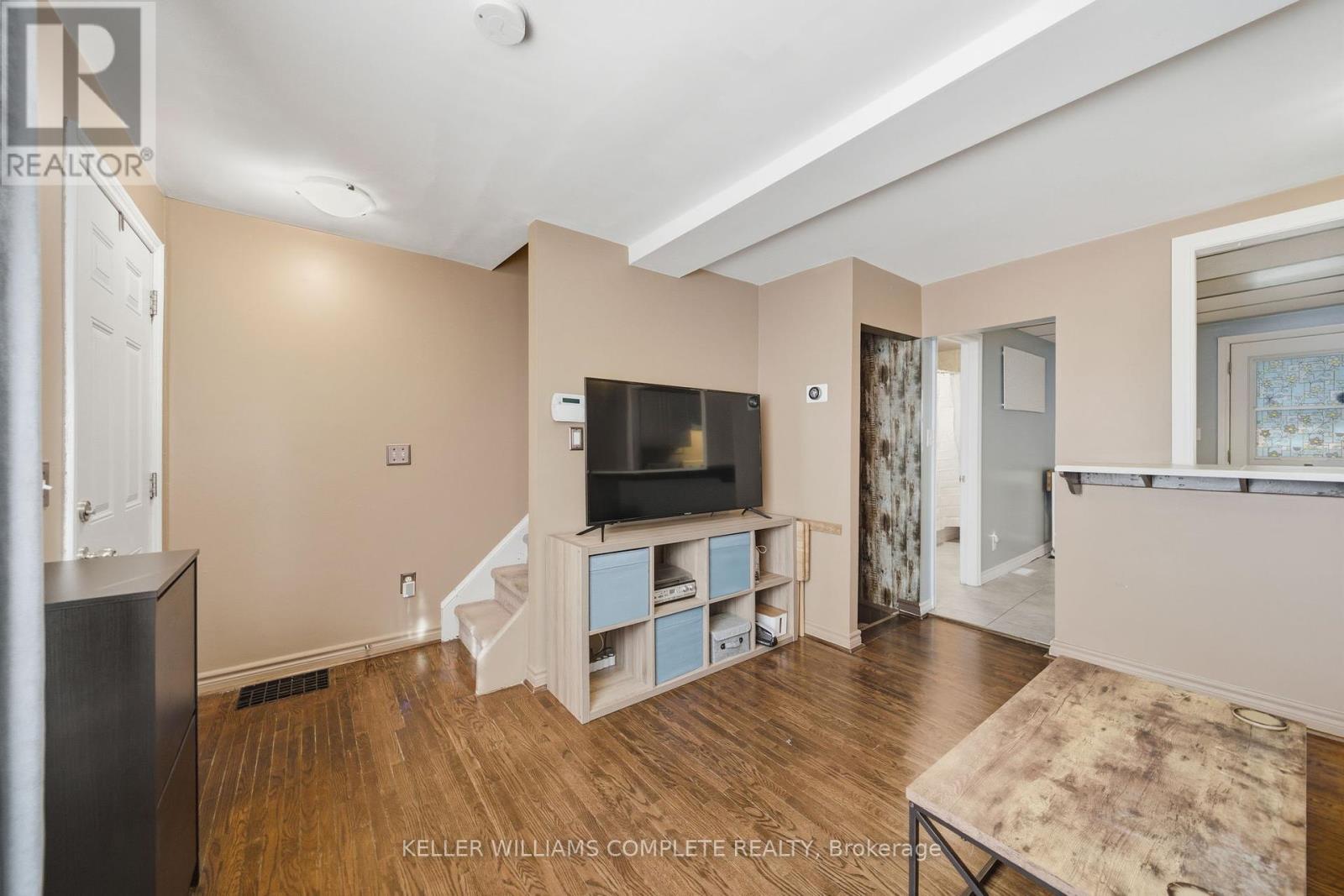 175 Grace Avenue, Hamilton, Ontario  L8H 3X1 - Photo 9 - X12462931