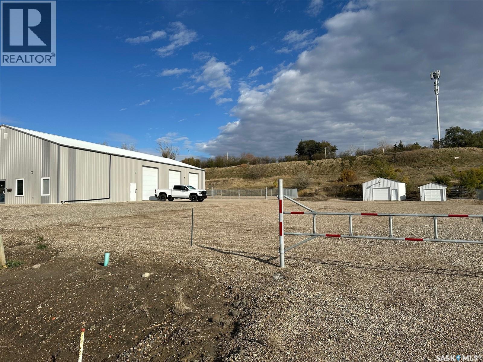 108-110 47 Highway S, Estevan, Saskatchewan  S4A 2K8 - Photo 4 - SK020868
